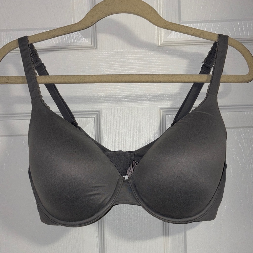 VS BBV Lined Perfect Coverage classic soft neutral picot trim grey monochrome